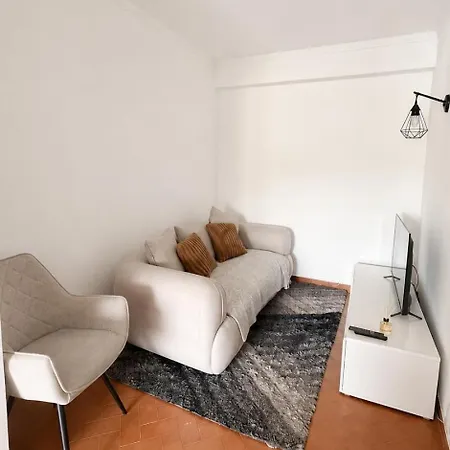 Comfortable & Spacious 3 Bedroom Ap In Miratejo 아파트 *
