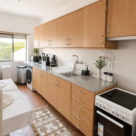 Comfortable & Spacious 3 Bedroom Ap In Miratejo 아파트