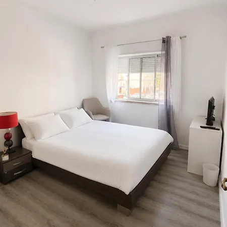 Comfortable & Spacious 3 Bedroom Ap In Miratejo كورويوس